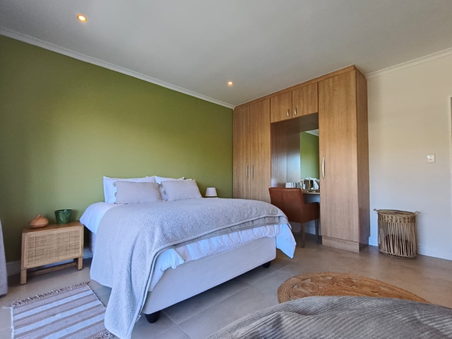 5 Bedroom Property for Sale in Marina Martinique Eastern Cape